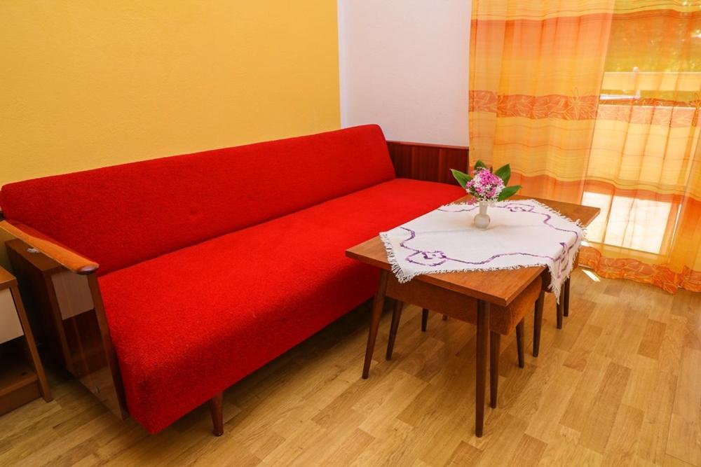 Double Rooms Tomica 2 With Balcony Baška Exteriör bild