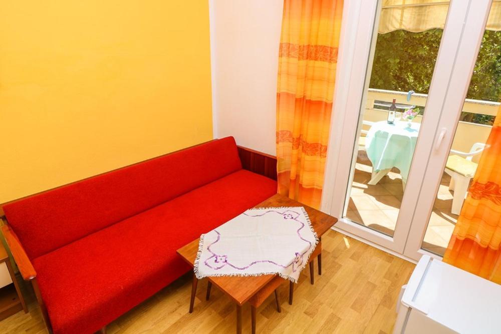 Double Rooms Tomica 2 With Balcony Baška Exteriör bild